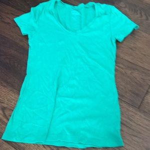 B1G1  Old navy small tshirt
